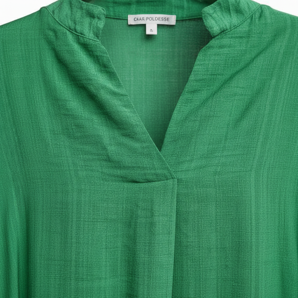 Lisa Viskose-Bluse – Stoff Detail V-Ausschnitt
