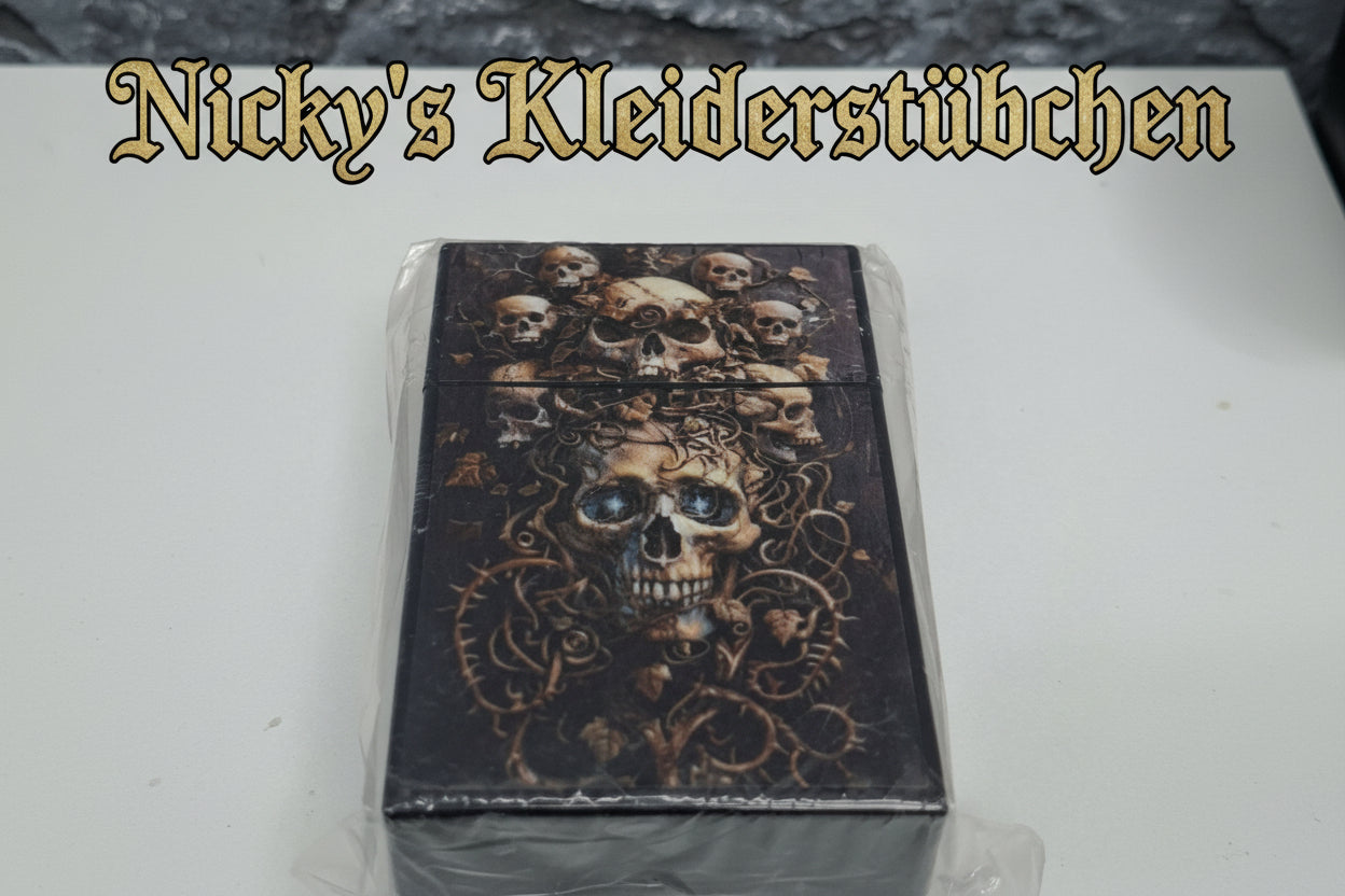 Boxen/ Dosen Nicky's Kleiderstuebchen  Unikate für Zigaretten