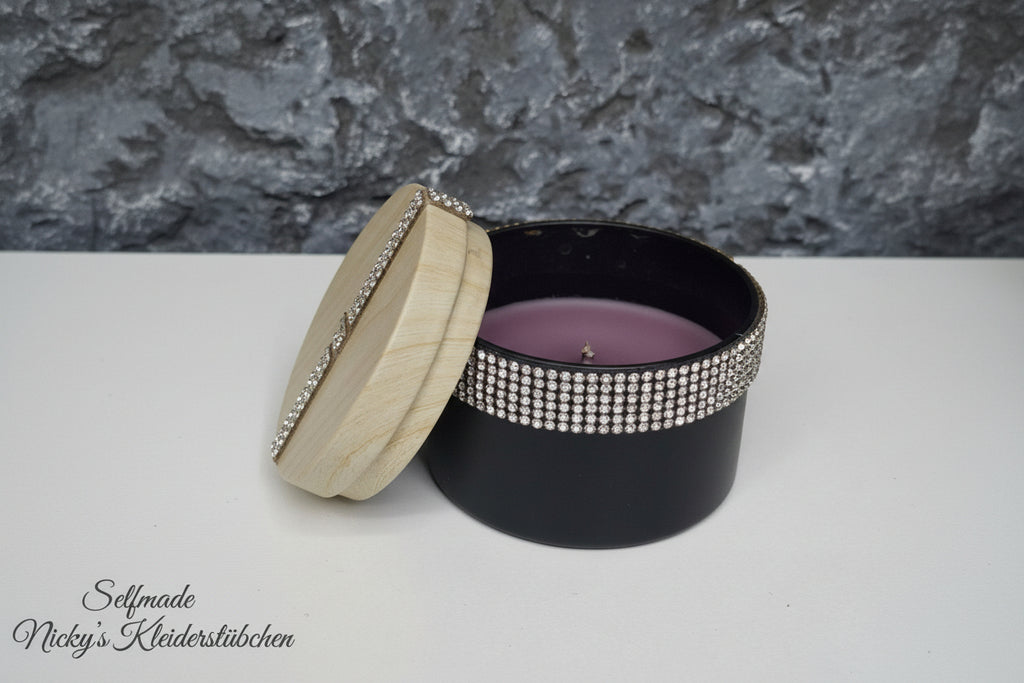 Handmade Nicky's Kleiderstuebchen  Kerzen In Dosen In Verschieden Düften