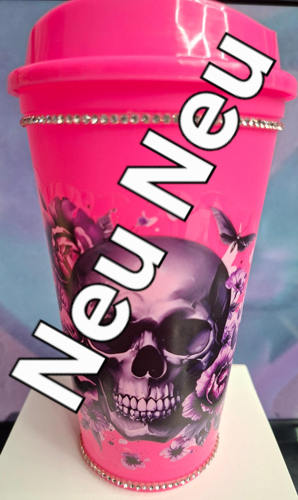 TRINK-BECHER IN PINK  VERSCHIEDENE MOTIVE